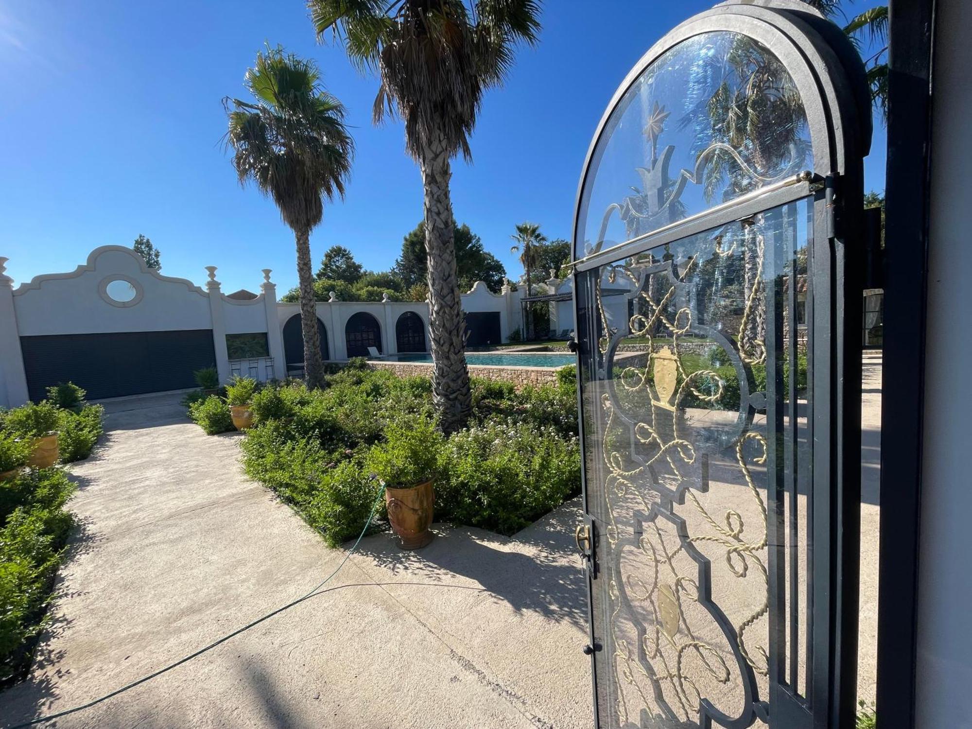 Maison Blue Palm Aix En Provence آيكس أومبروفينس المظهر الخارجي الصورة